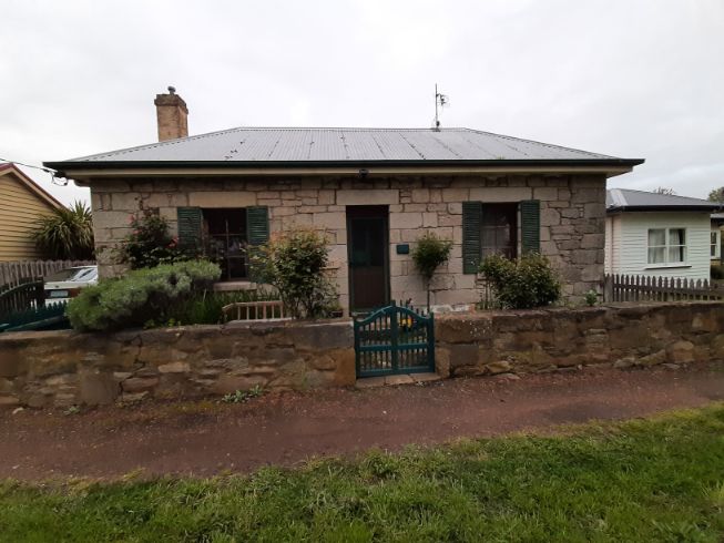 Old House in Ross