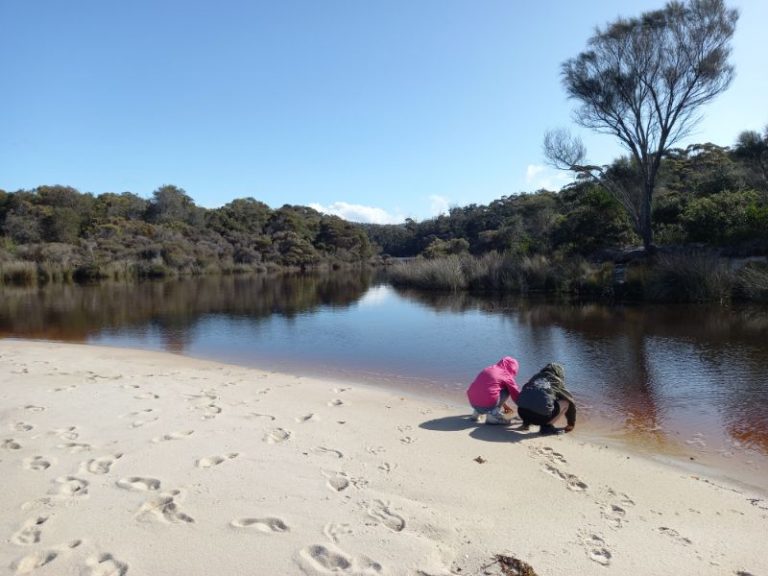 Lagoon Binalong Beach