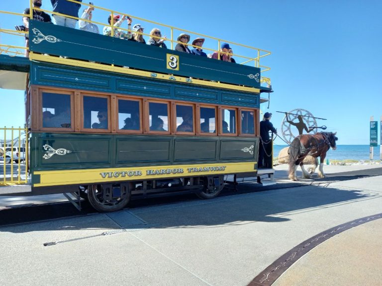 Horse drawn tram Victor Harbor