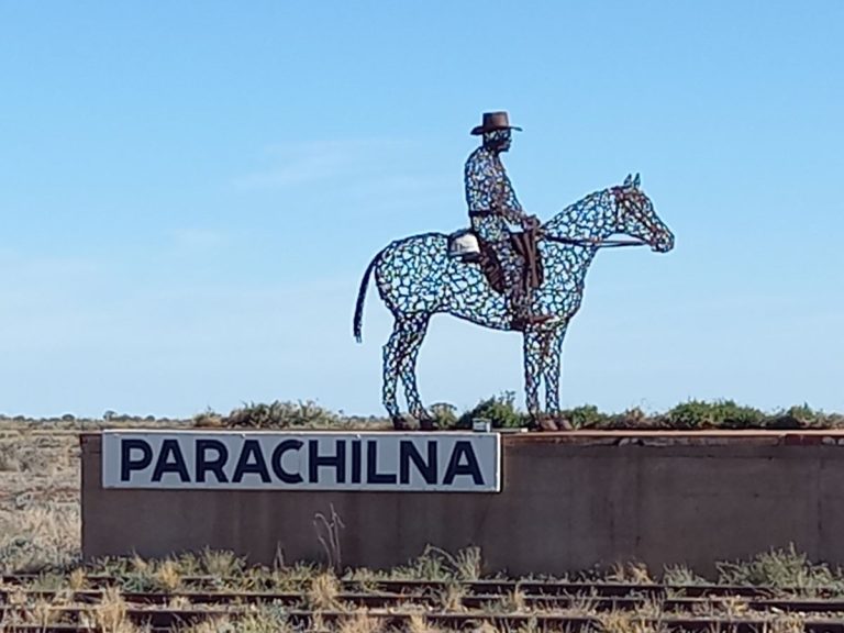 Parachilna