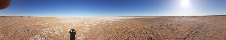 Riding out to Lake Eyre from Muloorina (7)