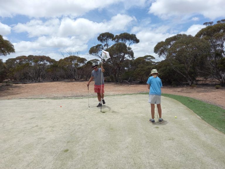 Golf on the Nullarbor